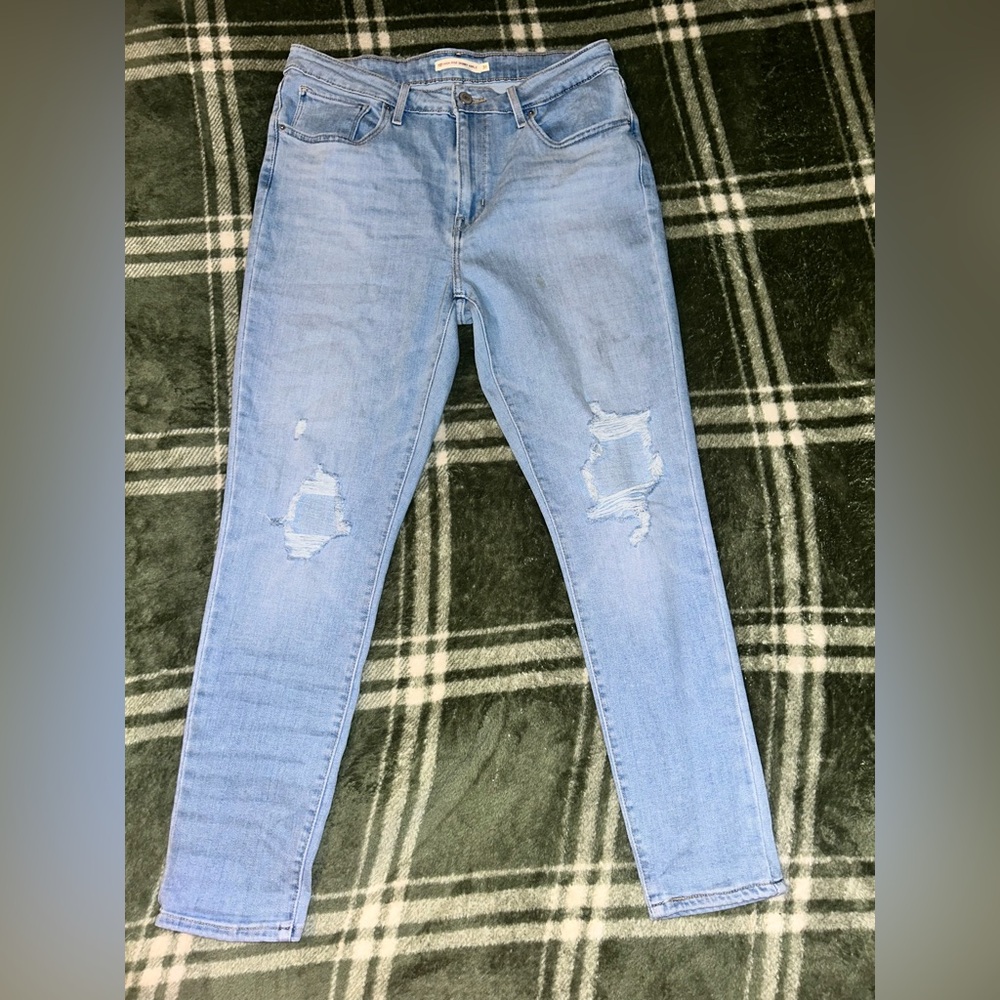 Levi Light Blue Ripped Skinny Jeans